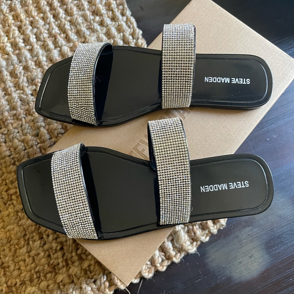 Steven Madden rhinestone slide